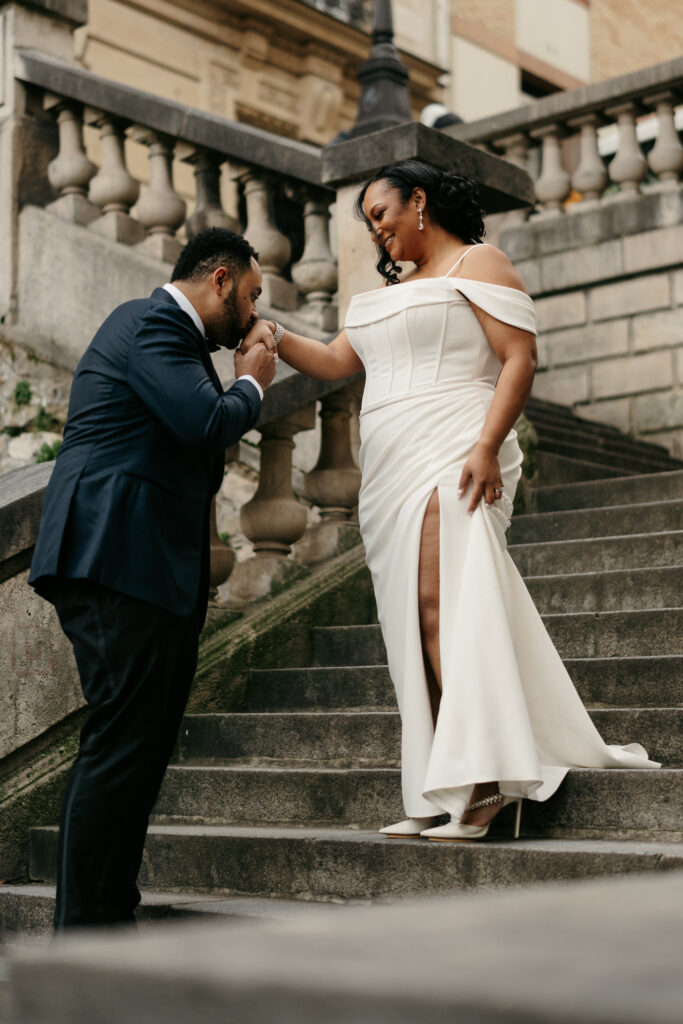 Couple Eiffel Tower elopement