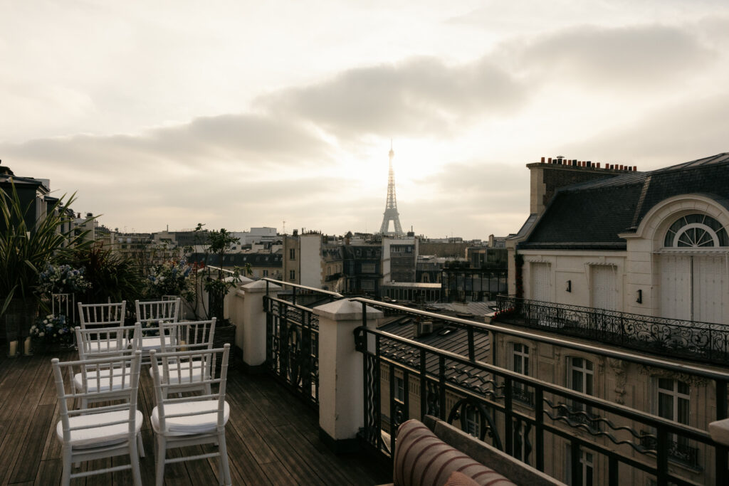 Couple Eiffel Tower elopement