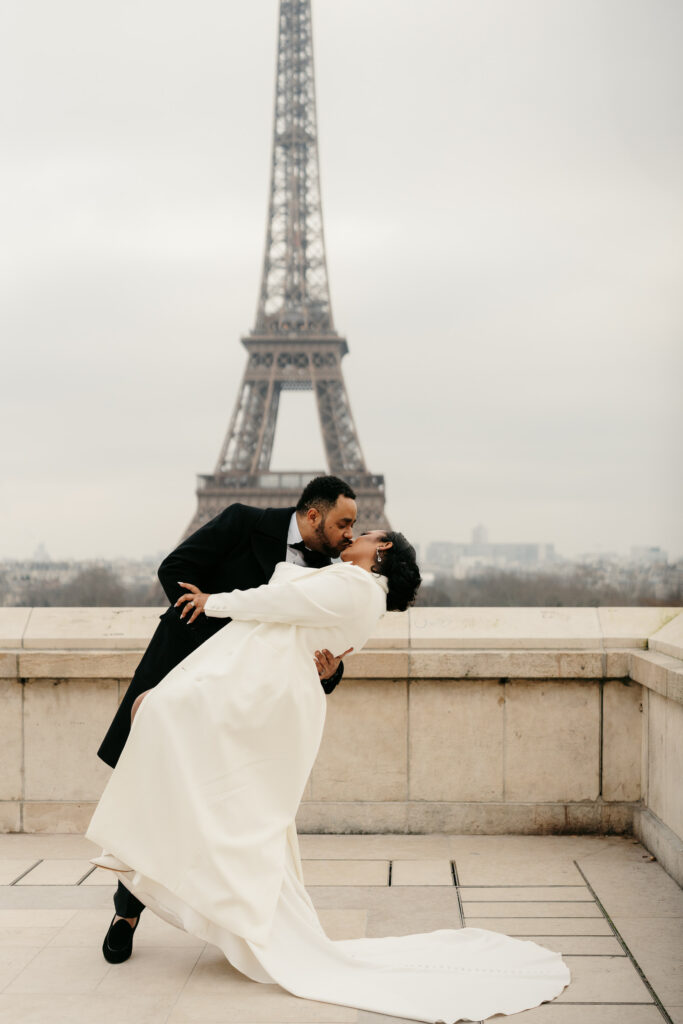 Couple Eiffel Tower elopement